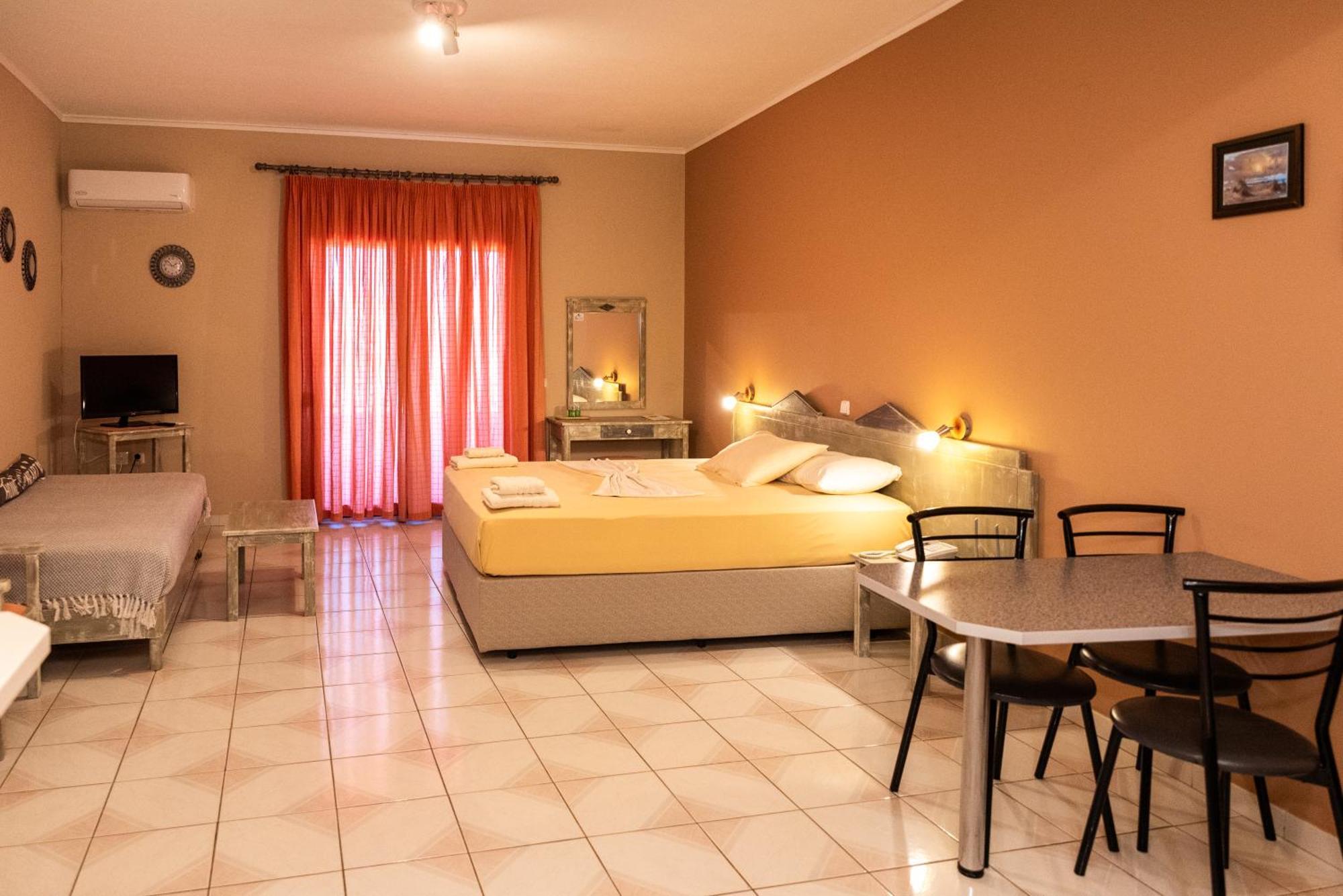 Sun Village Hotel Apartments Megas Limnionas Phòng bức ảnh