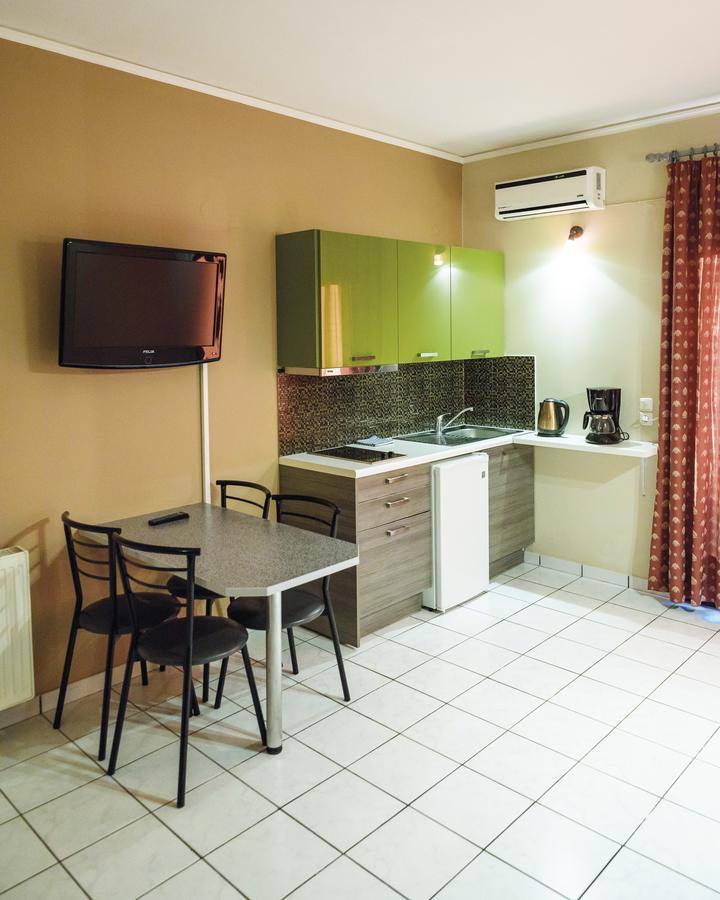 Sun Village Hotel Apartments Megas Limnionas Ngoại thất bức ảnh