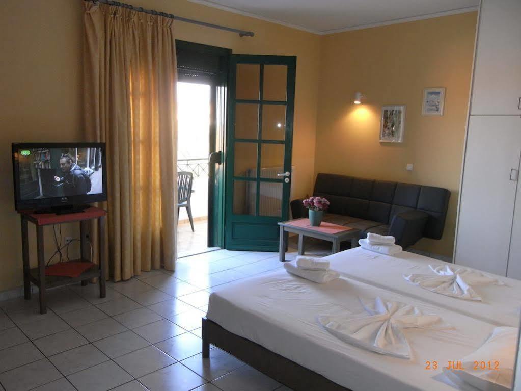 Sun Village Hotel Apartments Megas Limnionas Ngoại thất bức ảnh