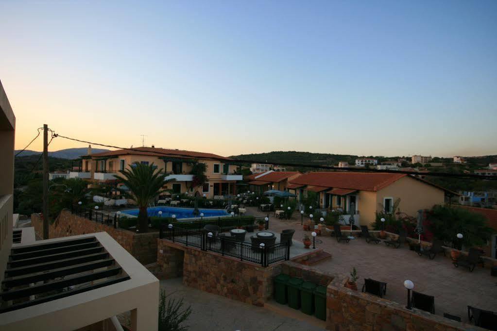 Sun Village Hotel Apartments Megas Limnionas Ngoại thất bức ảnh