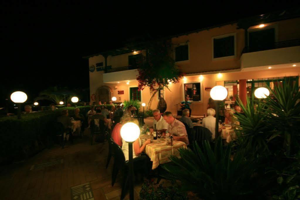 Sun Village Hotel Apartments Megas Limnionas Ngoại thất bức ảnh