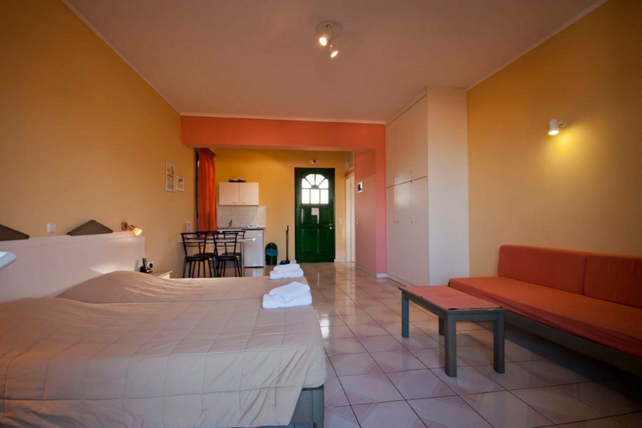 Sun Village Hotel Apartments Megas Limnionas Ngoại thất bức ảnh